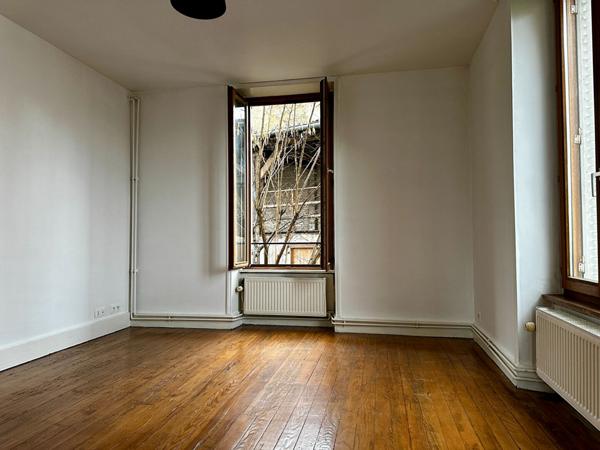 Appartement T3 - Jardin - Emplacement de parking