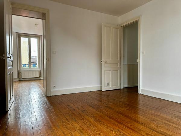 Appartement T3 - Jardin - Emplacement de parking