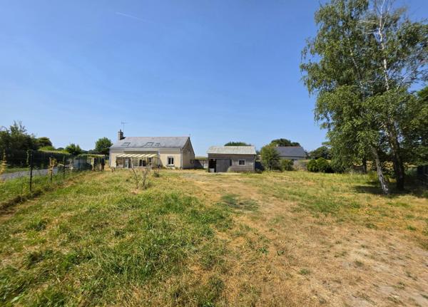 Maison de campagne, 4 chambres, terrain et grand hangar