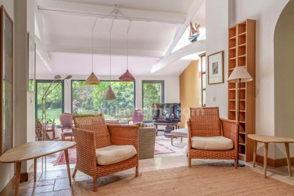 Maison ancienne rénovée - 7 pièces - FONDETTES (37)