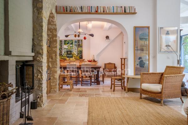 Maison ancienne rénovée - 7 pièces - FONDETTES (37)