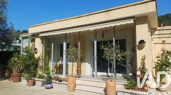Maison à vendre 5 pièces 143 m² Carnoux-en-Provence