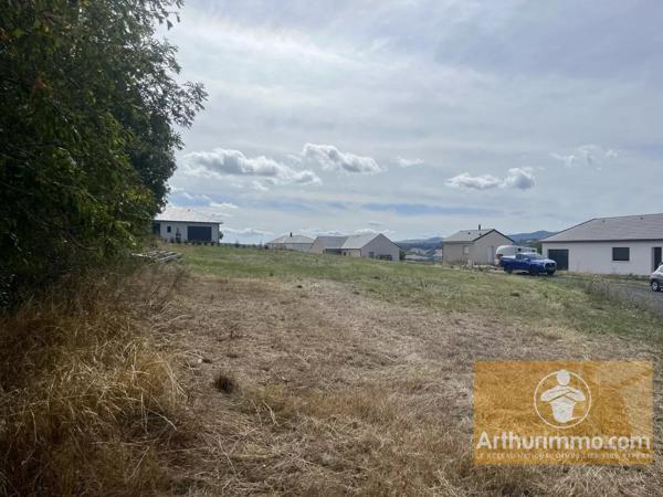 Vente                                                      Terrain
                        
                                         730 m2                     à Buzeins
