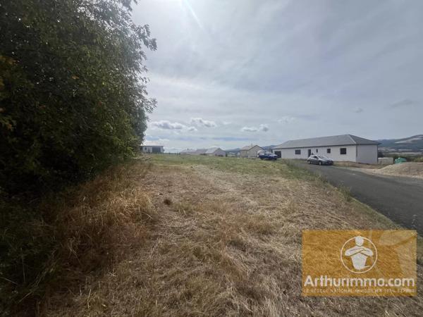 Vente                                                      Terrain
                        
                                         730 m2                     à Buzeins