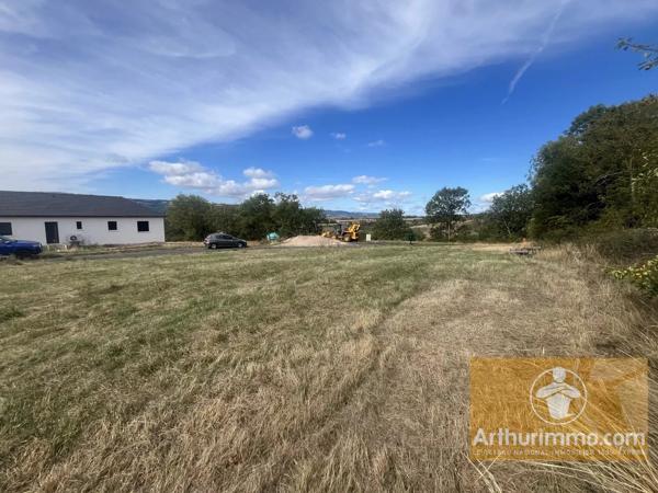 Vente                                                      Terrain
                        
                                         730 m2                     à Buzeins