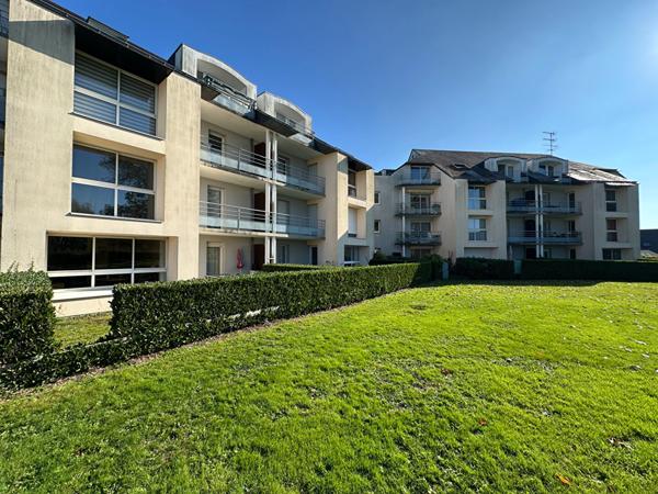 Appartement à vendre à Vannes T2 avec terrasse, jardin et place de parking !