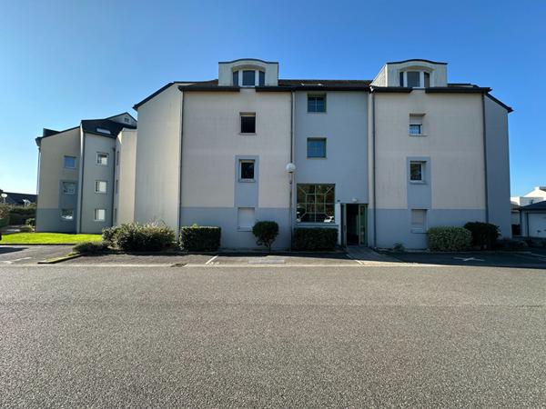 Appartement à vendre à Vannes T2 avec terrasse, jardin et place de parking !