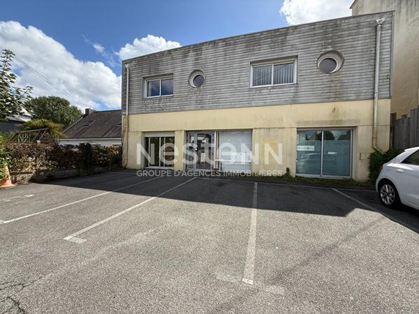 LOCMINE CENTRE-VILLE - Local tertiaire de 292 m² lumineux et fonctionnelle à vendre