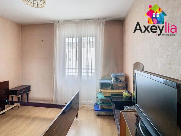 Roanne (42300) A VENDRE- ROANNE- APPARTEMENT T5 AVEC BALCON, CAVE ET CELLIER