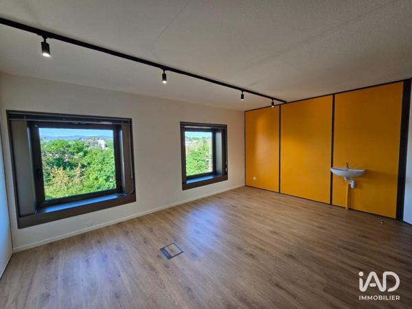 Location local d’activité 22 m² Écully