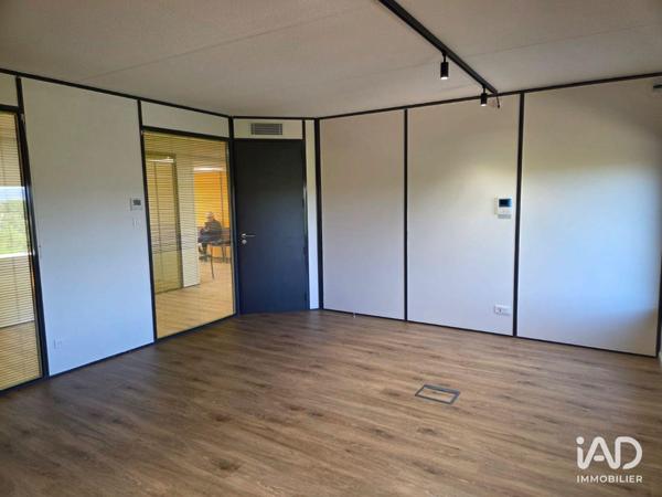 Location local d’activité 22 m² Écully