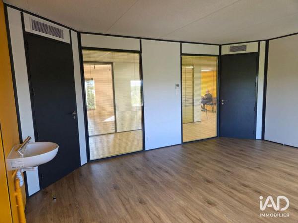 Location local d’activité 22 m² Écully