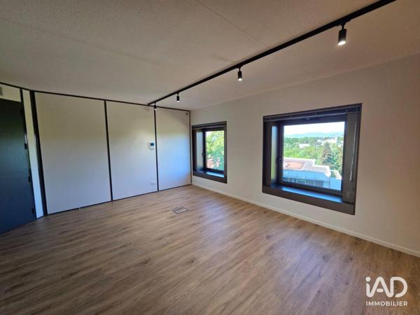 Location local d’activité 22 m² Écully