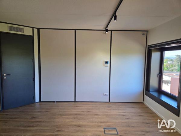 Location local d’activité 22 m² Écully