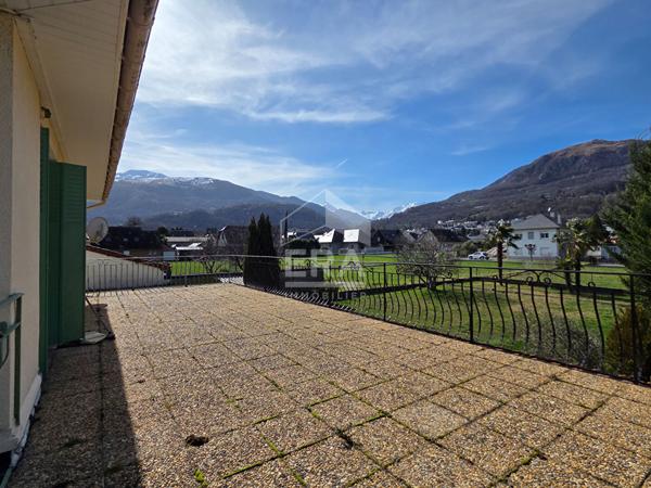 Maison Argeles Gazost 8 pièces 151.09 m2