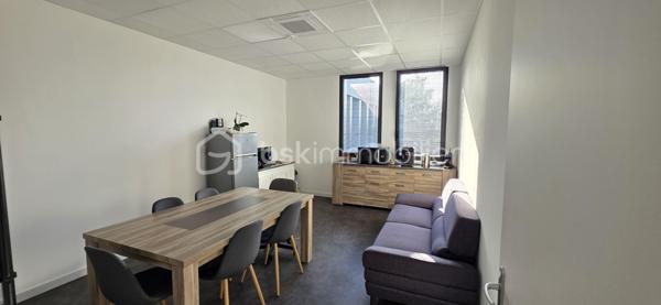 Bureau de 289 m²