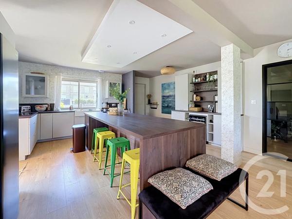 Maison à vendre  6 pièces - 168,21 m 2   TINTENIAC  - 35