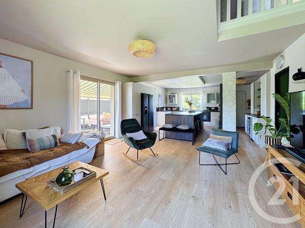 Maison à vendre  6 pièces - 168,21 m 2   TINTENIAC  - 35