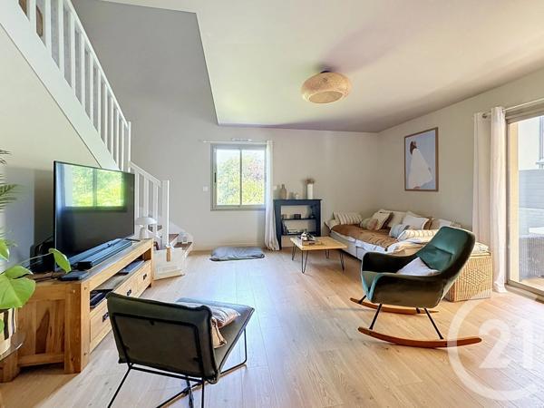 Maison à vendre  6 pièces - 168,21 m 2   TINTENIAC  - 35