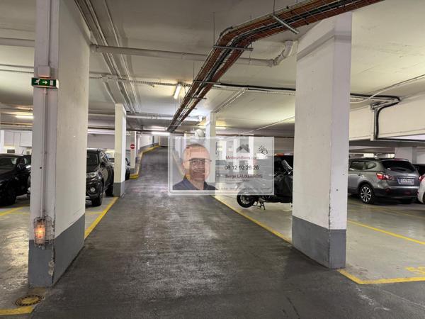 PARKING EN SOUS-SOL FERMÉ AVEC GARDIEN