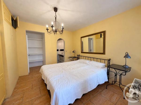 Appartement F1 à vendre  1 pièce - 27,15 m 2   VENCE  - 06