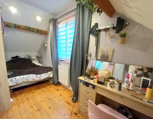 Maison 7 pièces avec terrasse et jardin - à 5' du centre-ville de Laval (53)