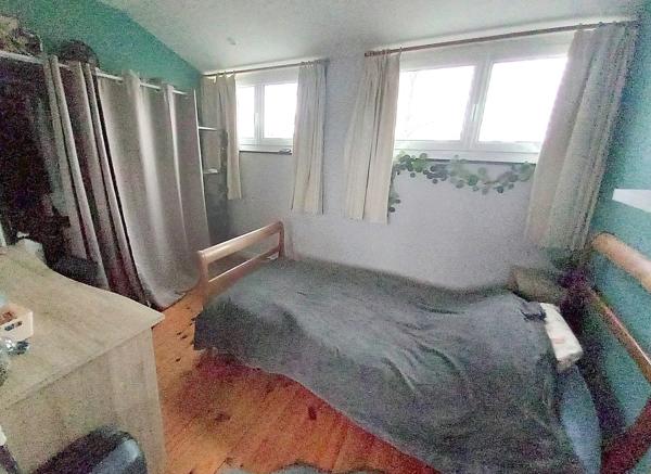 Maison 7 pièces avec terrasse et jardin - à 5' du centre-ville de Laval (53)