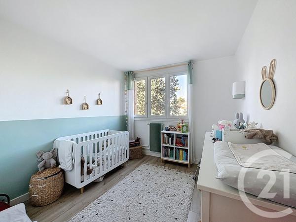 Appartement F5 à vendre  5 pièces - 91,64 m2 VILLEJUIF - 94