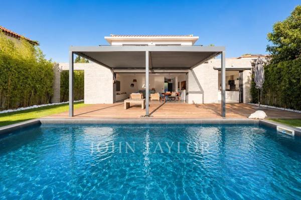 Sanary-sur-Mer – Villa contemporaine à 300 mètres des plages avec piscine chauffée