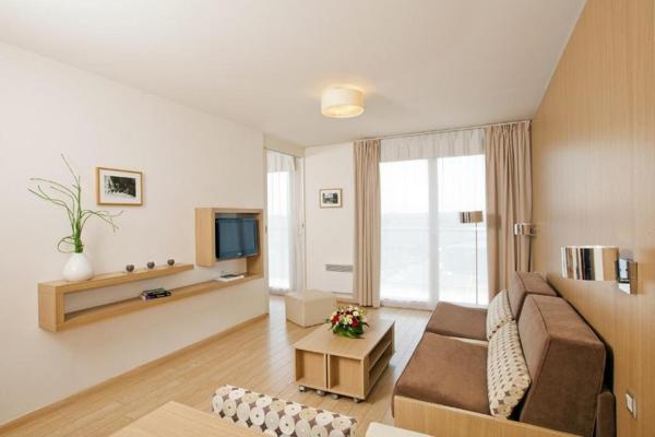 INVESTISSEMENT LOCATIF  Carrières-sur-Seine  Résidence Appart Hôtel Residhome Carrières La Défense  6,78 % de rentabilité