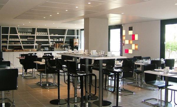 INVESTISSEMENT LOCATIF  Carrières-sur-Seine  Résidence Appart Hôtel Residhome Carrières La Défense  6,78 % de rentabilité