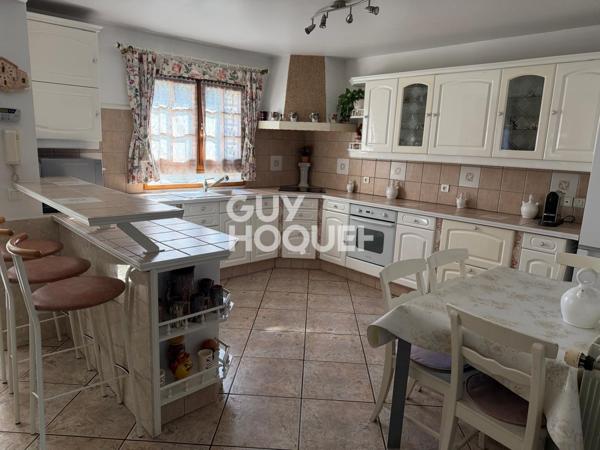 MAISON À VENDRE DE 6 PIÈCES DE 160,00 M²