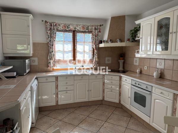 MAISON À VENDRE DE 6 PIÈCES DE 160,00 M²