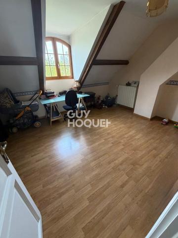 MAISON À VENDRE DE 6 PIÈCES DE 160,00 M²