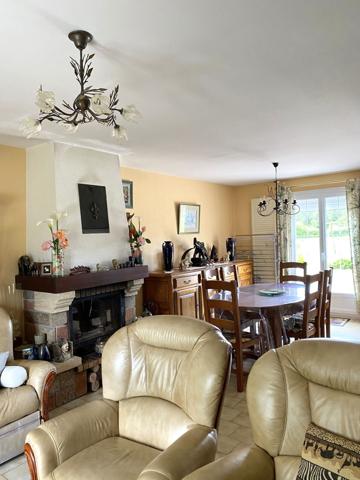 Cléré-les-Pins (37340) Maison avec belle parcelle sans vis à vis