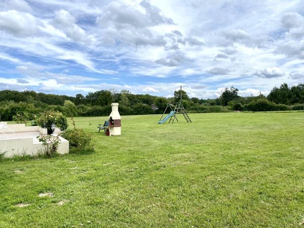 Cléré-les-Pins (37340) Maison avec belle parcelle sans vis à vis