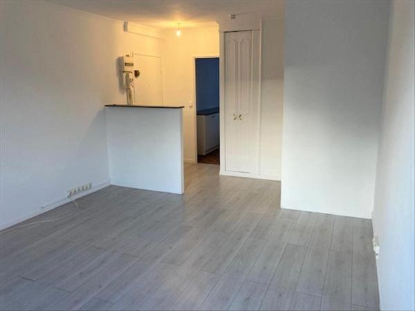 Appartement à louer 926 € CC TAVERNY 3 p 50 m² DPE D