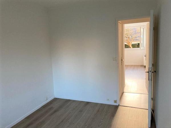 Appartement à louer 926 € CC TAVERNY 3 p 50 m² DPE D
