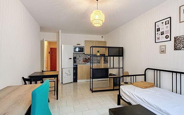 Appartement à vendre    1 pièce • 28,09 m2 Reims