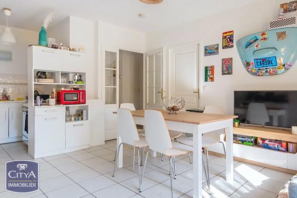 Appartement à vendre 2 pièces 42m² Villefranche-sur-Saône (69400)