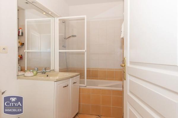 Appartement à vendre 2 pièces 42m² Villefranche-sur-Saône (69400)