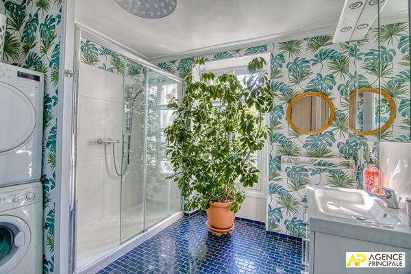 Versailles Clagny Appartement 6 pièces 158 m² carrez situé au 1er étage d'une superbe bâtisse 19ème avec grenier et 2 caves 1 320 000 € **  - Référence  28219