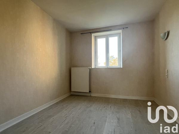 Maison 4 pièces de 76 m² à Saint-Mexant (19330)