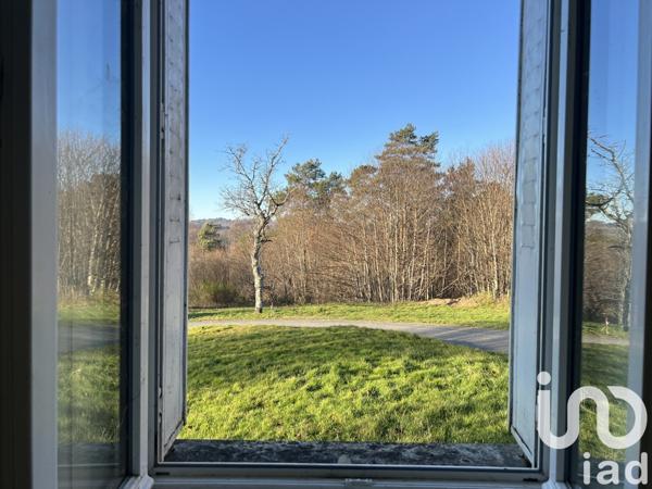 Maison 4 pièces de 76 m² à Saint-Mexant (19330)