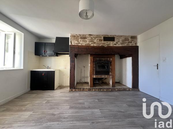 Maison 4 pièces de 76 m² à Saint-Mexant (19330)