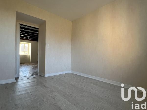 Maison 4 pièces de 76 m² à Saint-Mexant (19330)