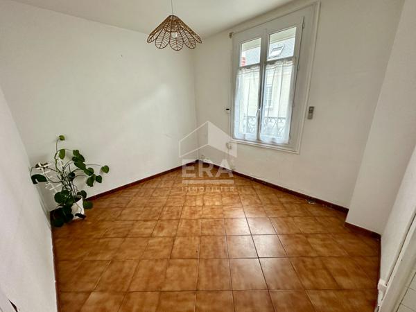 Maison des années 1920 avec jardin, garage et dépendance ? Quartier Febvotte