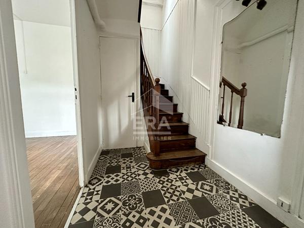 Maison des années 1920 avec jardin, garage et dépendance ? Quartier Febvotte