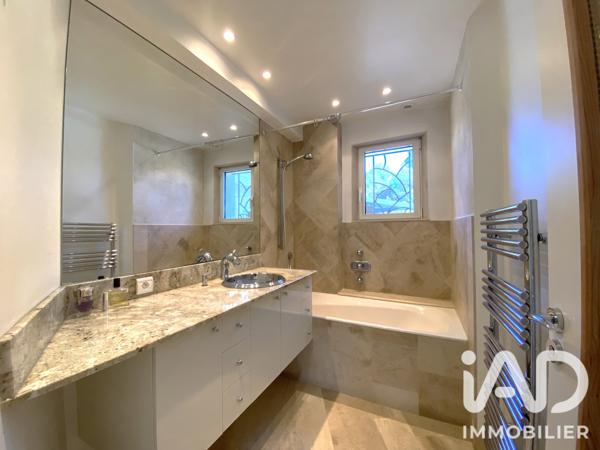 Maison (prestige) à vendre 6 pièces 217 m² Loriol-du-Comtat