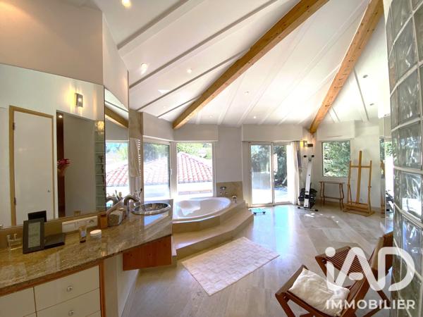 Maison (prestige) à vendre 6 pièces 217 m² Loriol-du-Comtat